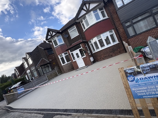 resin-driveway-trafford new resin driveway completed in Trafford